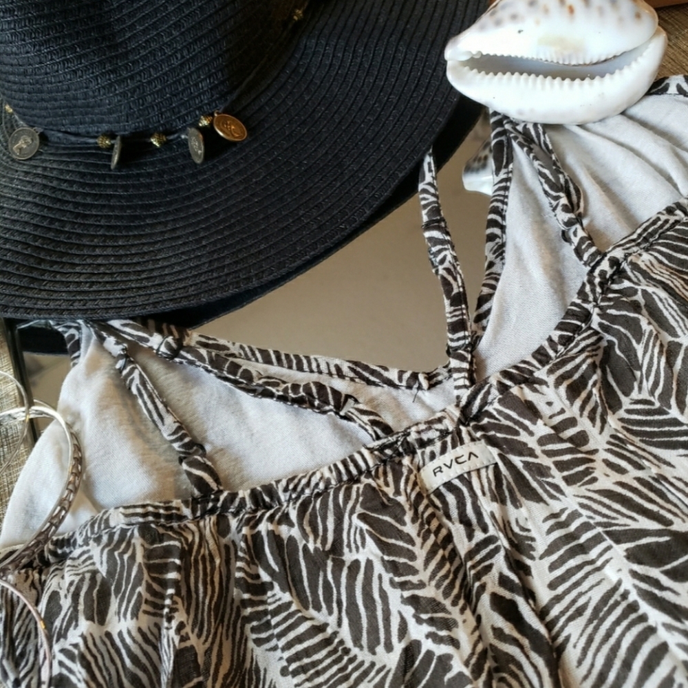 🚫SOLD🚫 NWT RVCA Drift On Maxi Dress - Picture 4 of 5